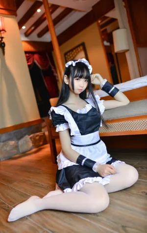 雪琪SAMA《女仆》主题写真：25张全套美图