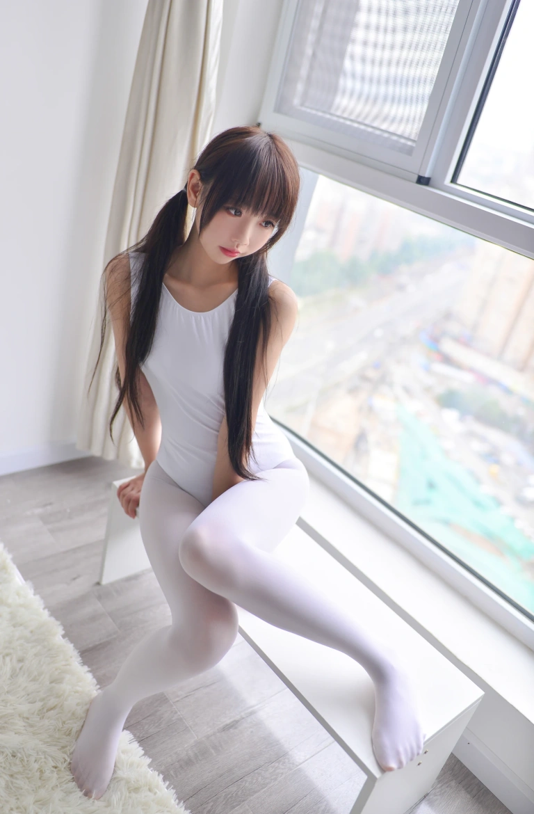 雪琪SAMA《双马尾体操服》主题写真：25张全套美图