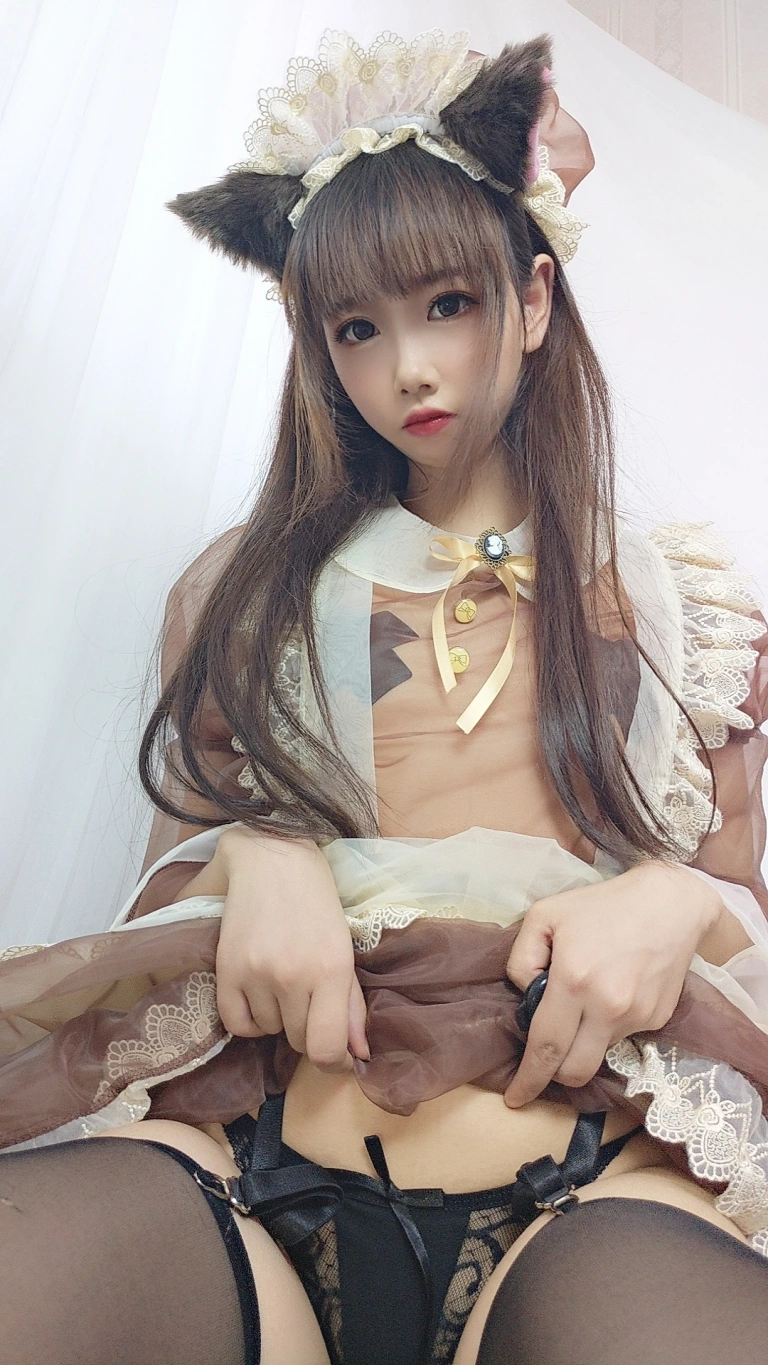 雪琪SAMA《透明女仆》主题写真：43张全套美图，含4个视频