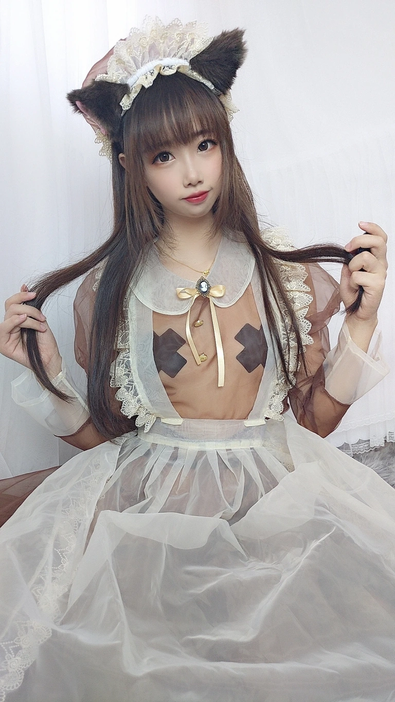 雪琪SAMA《透明女仆》主题写真：43张全套美图，含4个视频