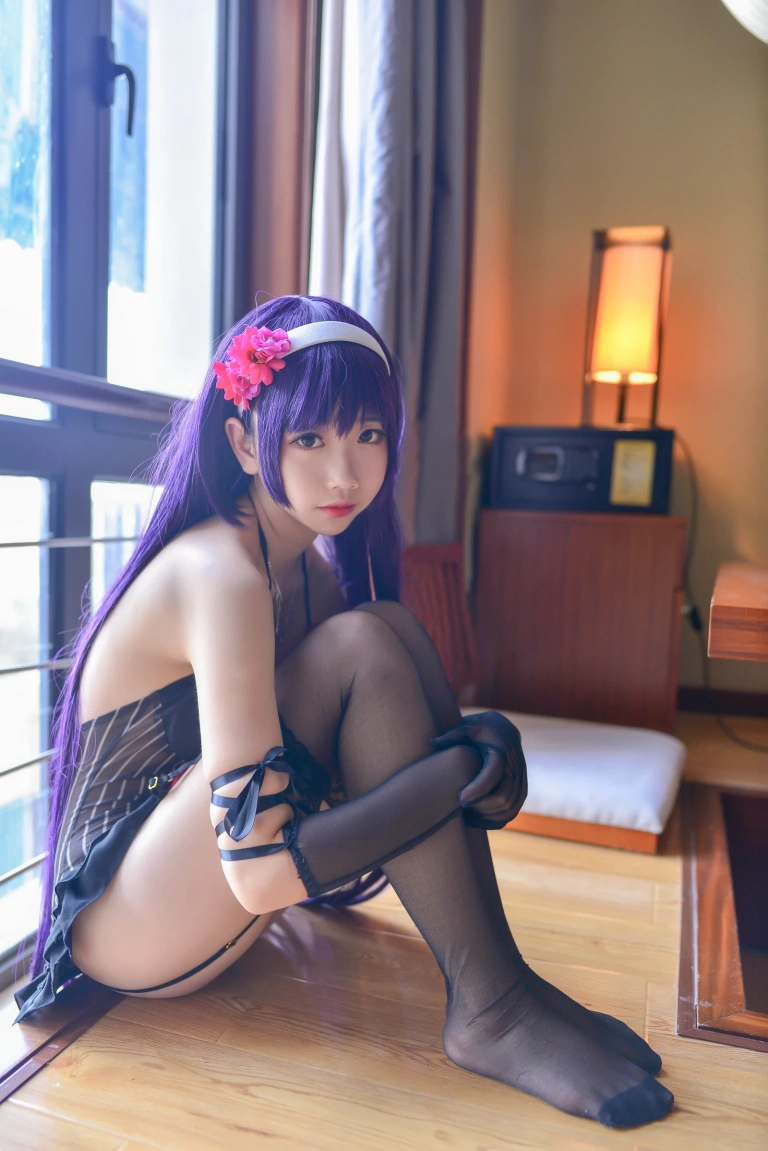 雪琪SAMA《霞之丘诗羽内衣》主题写真：17张全套美图