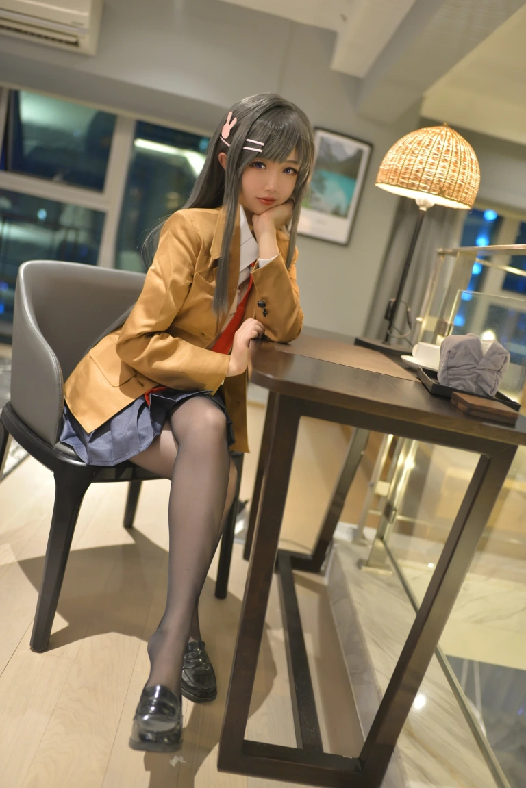 雪琪SAMA《麻衣制服兔女郎》主题写真：58张全套美图