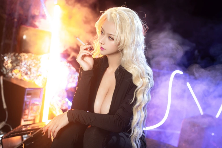 Seya-狮砸《贝尔摩德》主题写真：12张全套美图