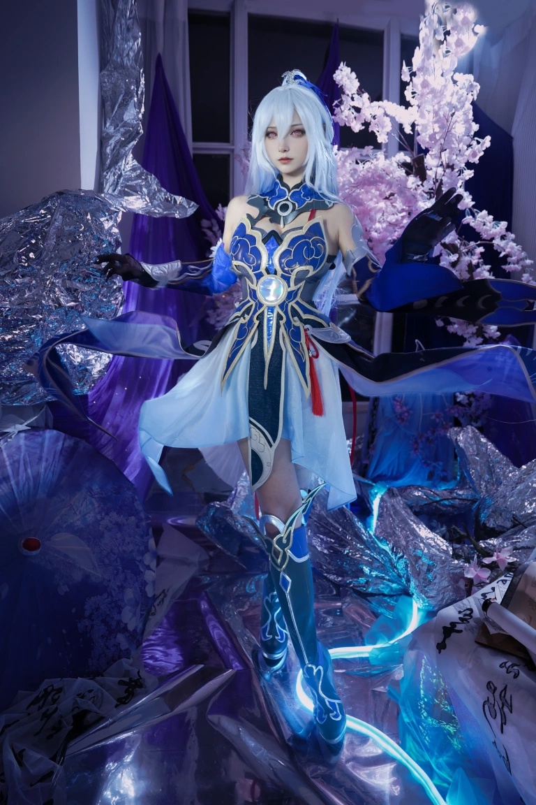 Seya-狮砸《崩坏：星穹铁道 镜流》主题写真：10张全套美图