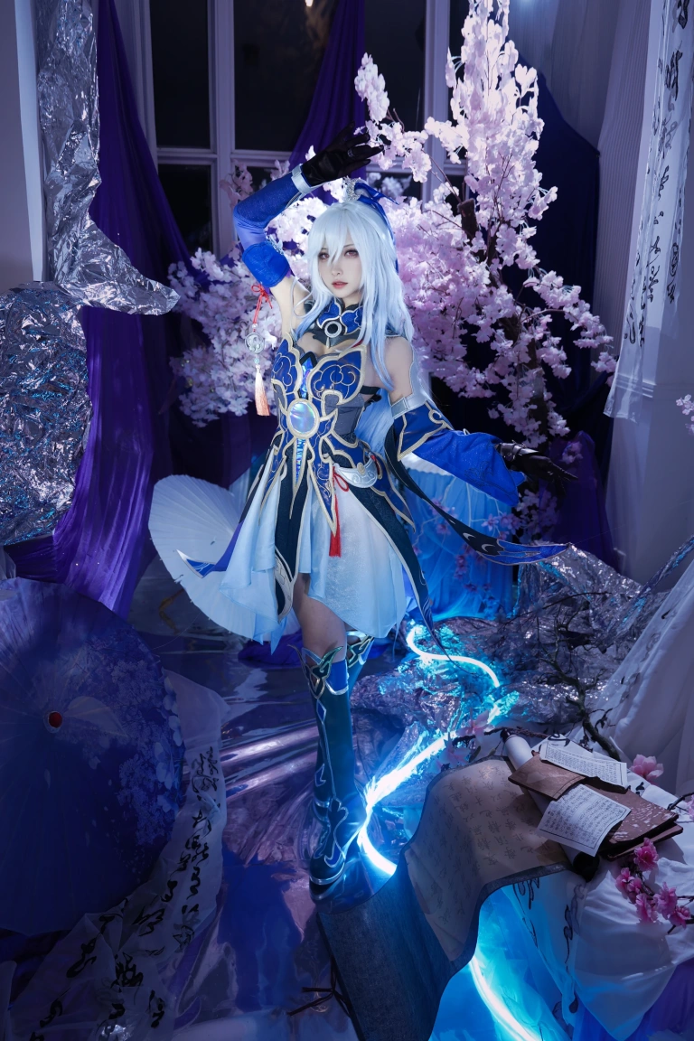Seya-狮砸《崩坏：星穹铁道 镜流》主题写真：10张全套美图