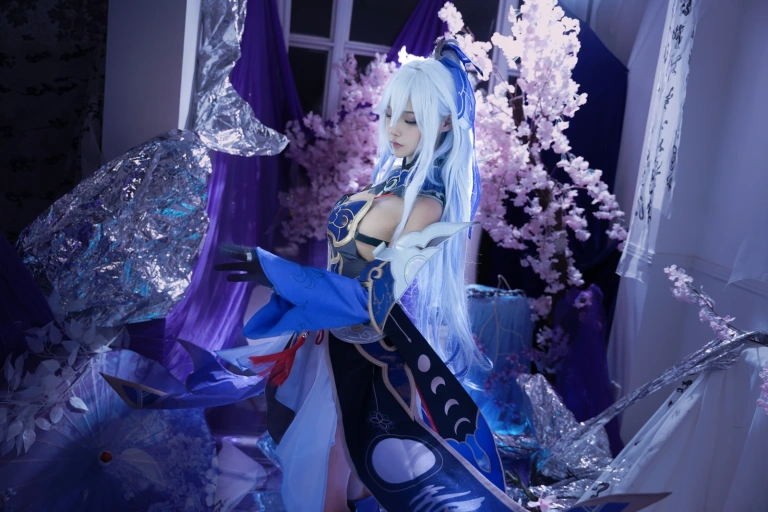 Seya-狮砸《崩坏：星穹铁道 镜流》主题写真：10张全套美图