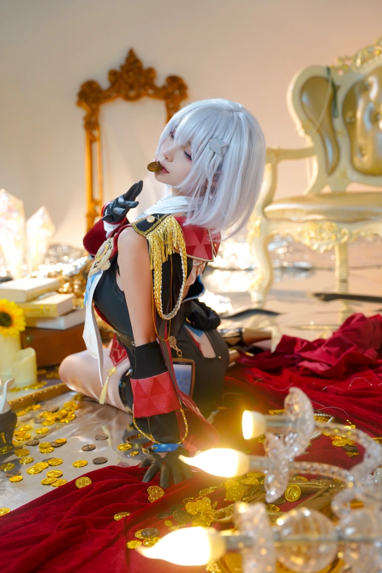Seya-狮砸《崩坏：星穹铁道 托帕》主题写真：9张全套美图