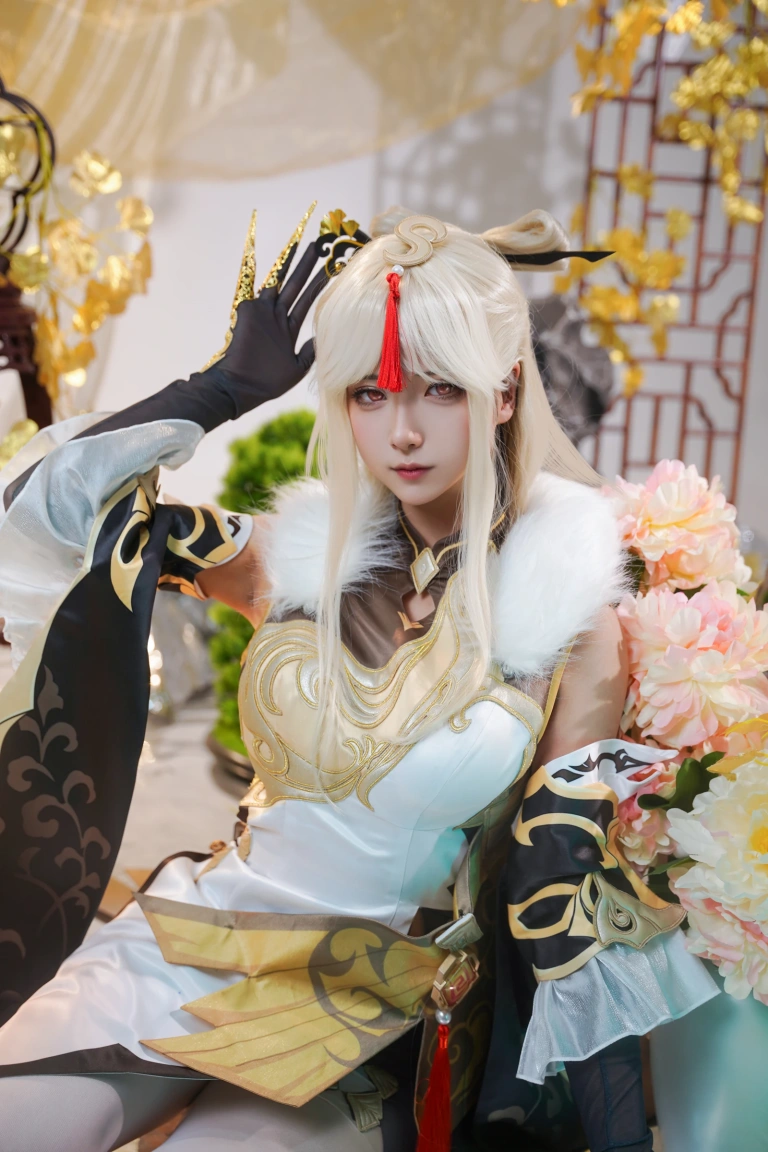 Seya-狮砸《原神 凝光》主题写真：9张全套美图