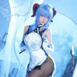 Seya-狮砸《甘雨青花瓷》主题写真：12张全套美图