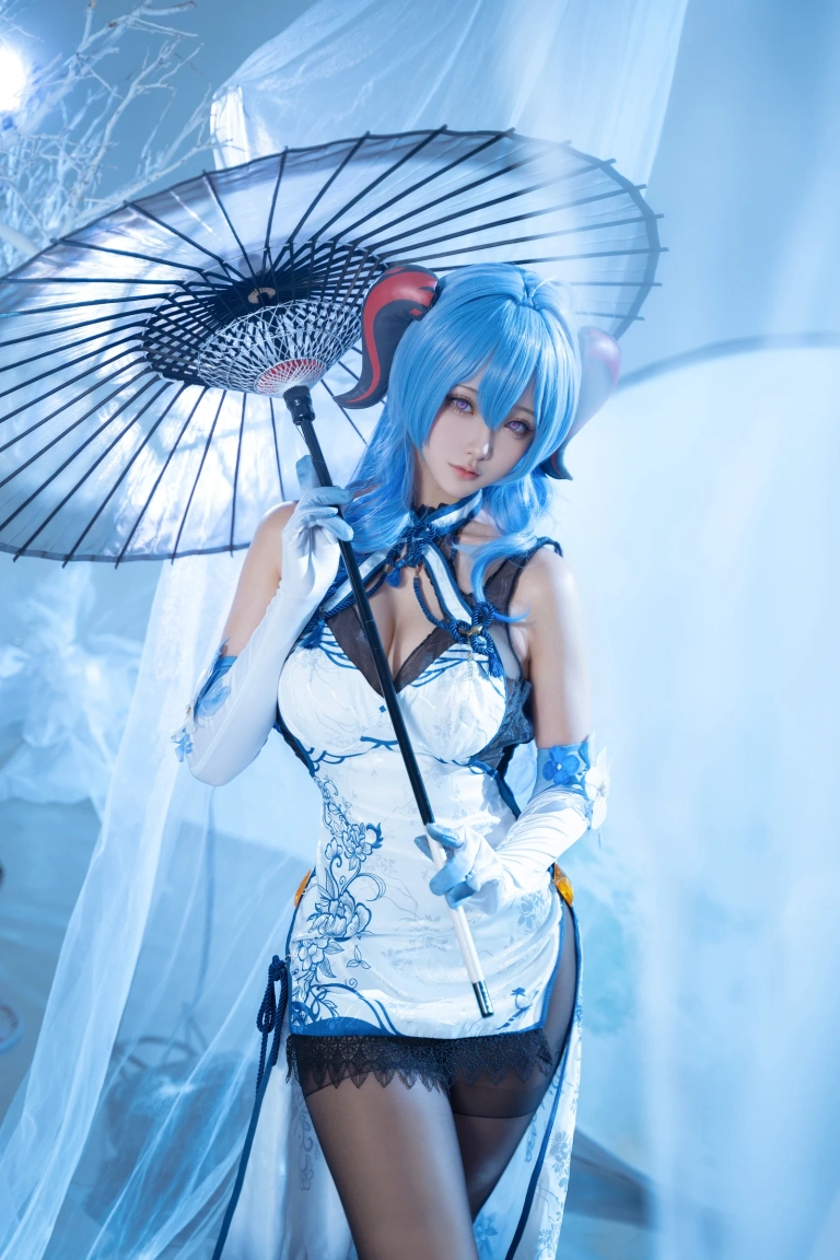 Seya-狮砸《甘雨青花瓷》主题写真：12张全套美图