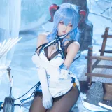 Seya-狮砸《甘雨青花瓷》主题写真：12张全套美图