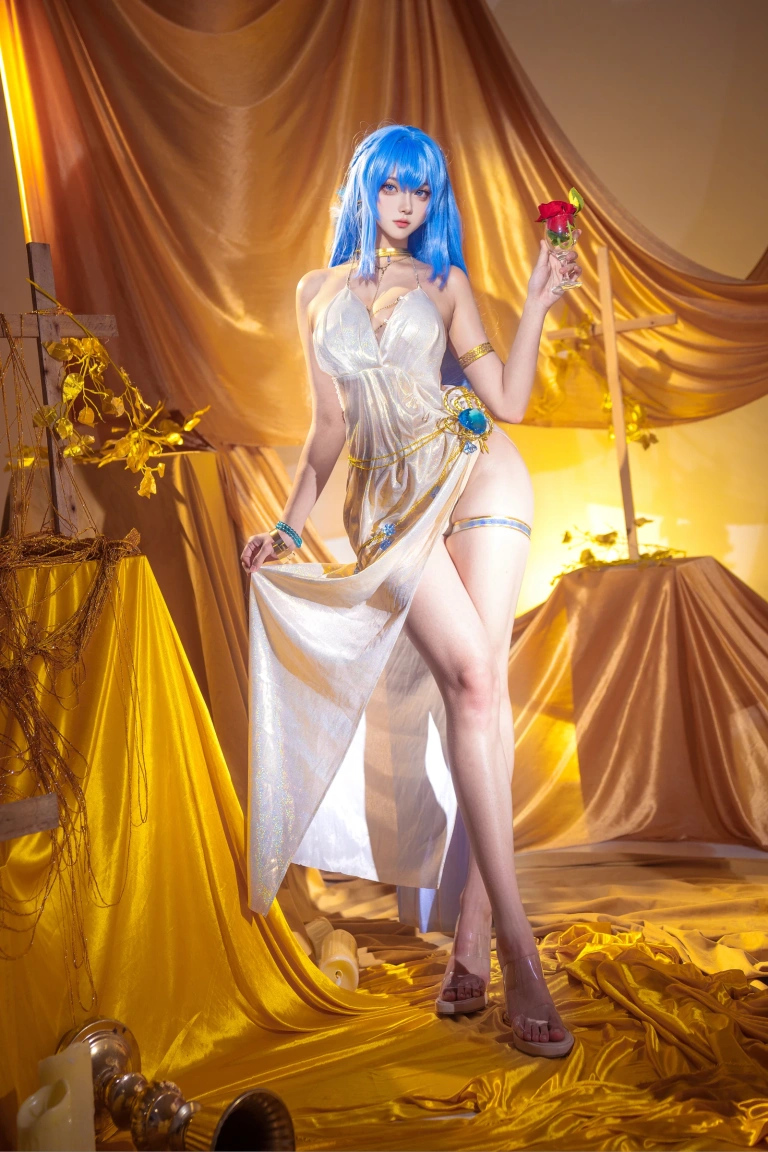 Seya-狮砸《NIKKE 胜利女神 海伦》主题写真：12张全套美图