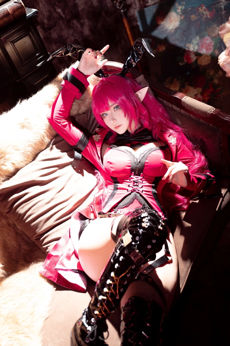 Seya-狮砸《妖精骑士 520精灵骑士》主题写真：16张全套美图