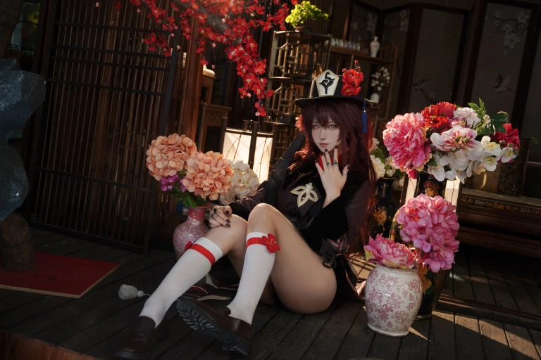 Seya-狮砸《原神 胡桃》主题写真：9张全套美图