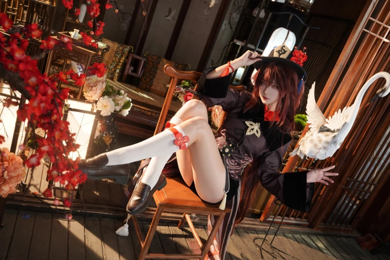 Seya-狮砸《原神 胡桃》主题写真：9张全套美图