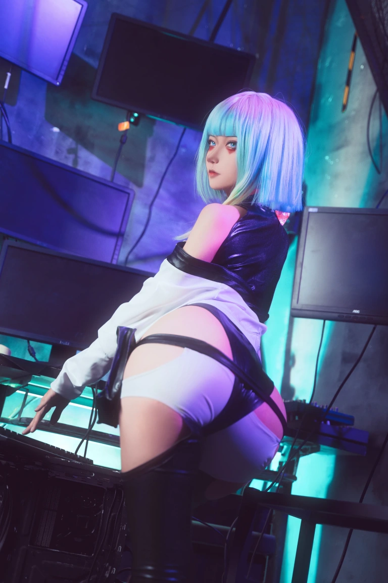 Seya-狮砸《赛博朋克：边缘行者 Lucy》主题写真：8张全套美图