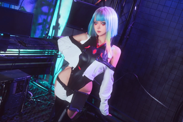 Seya-狮砸《赛博朋克：边缘行者 Lucy》主题写真：8张全套美图
