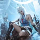 Seya-狮砸《崩坏：星穹铁道 飞霄》主题写真：10张全套美图