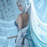 Seya-狮砸《崩坏：星穹铁道 飞霄》主题写真：10张全套美图