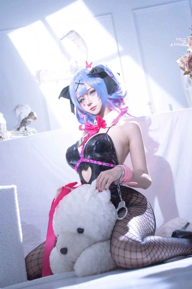Seya-狮砸《VOCALOID 初音兔女郎》主题写真：12张全套美图
