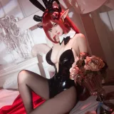 Seya-狮砸《兴登堡兔女郎》主题写真：12张全套美图