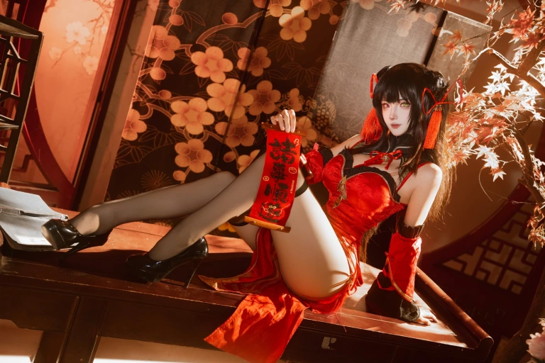 Seya-狮砸《2025年01月限定 狂三旗袍》主题写真：12张全套美图