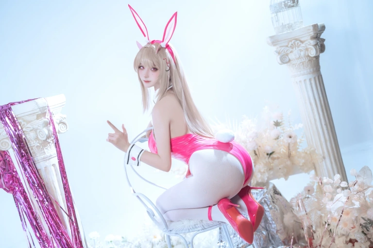 Seya-狮砸《毒蛇兔女郎》主题写真：12张全套美图
