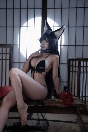 Seya-狮砸《舰长图 武藏泳装》主题写真：12张全套美图