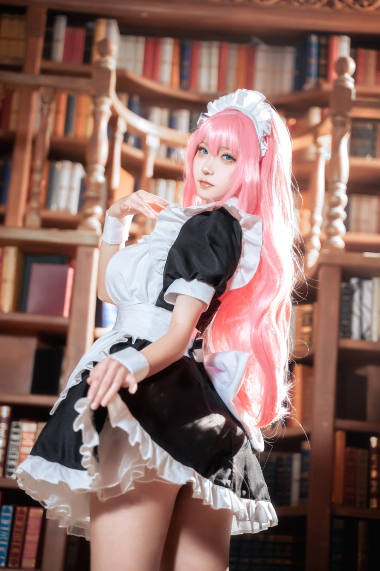 Seya-狮砸《孤独摇滚 波奇酱女仆》主题写真：14张全套美图