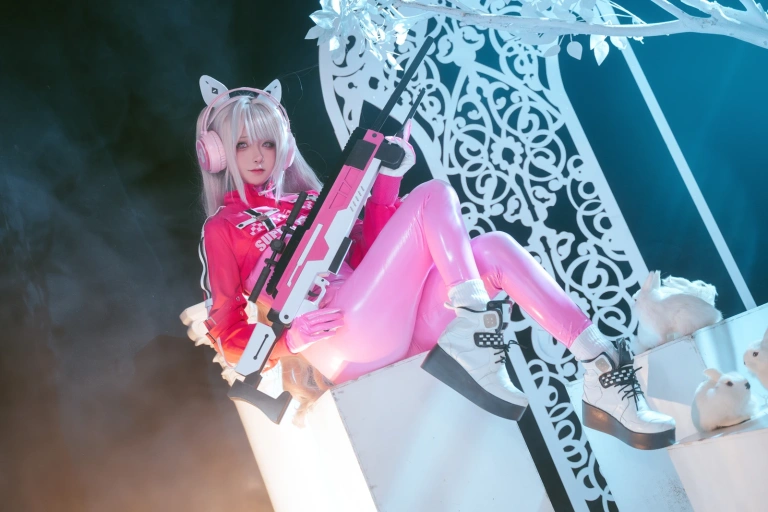 Seya-狮砸《Nikke胜利女神 爱丽丝原皮》主题写真：12张全套美图