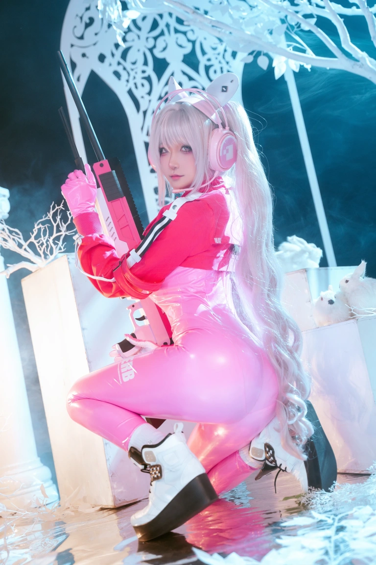 Seya-狮砸《Nikke胜利女神 爱丽丝原皮》主题写真：12张全套美图