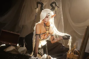 Seya-狮砸《碧蓝航线 尾张魔王》主题写真：12张全套美图