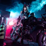 Seya-狮砸《明日方舟 德克萨斯音律联觉》主题写真：12张全套美图