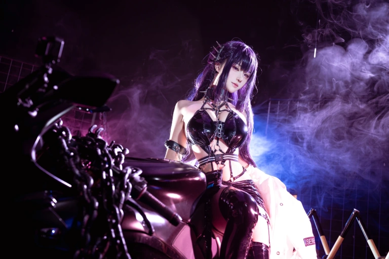 Seya-狮砸《Nikke：胜利女神 米哈拉》主题写真：12张全套美图