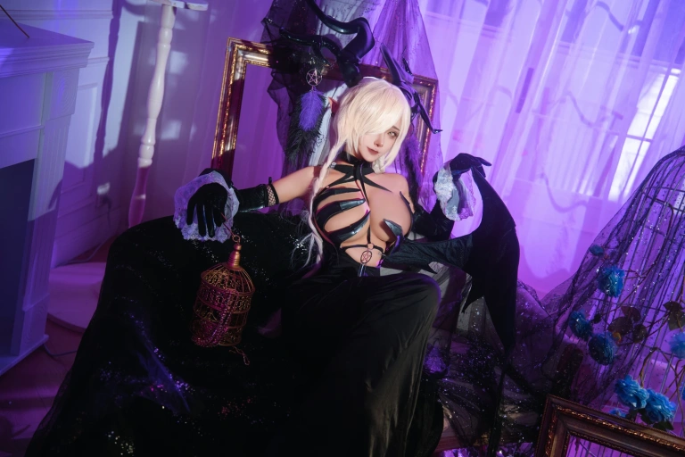 Seya-狮砸《Owari 尾张》主题写真：12张全套美图