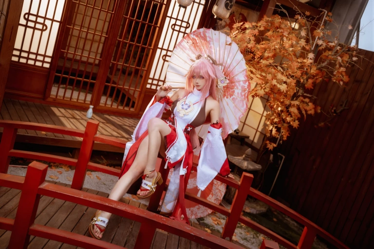 Seya-狮砸《原神 八重神子》主题写真：12张全套美图