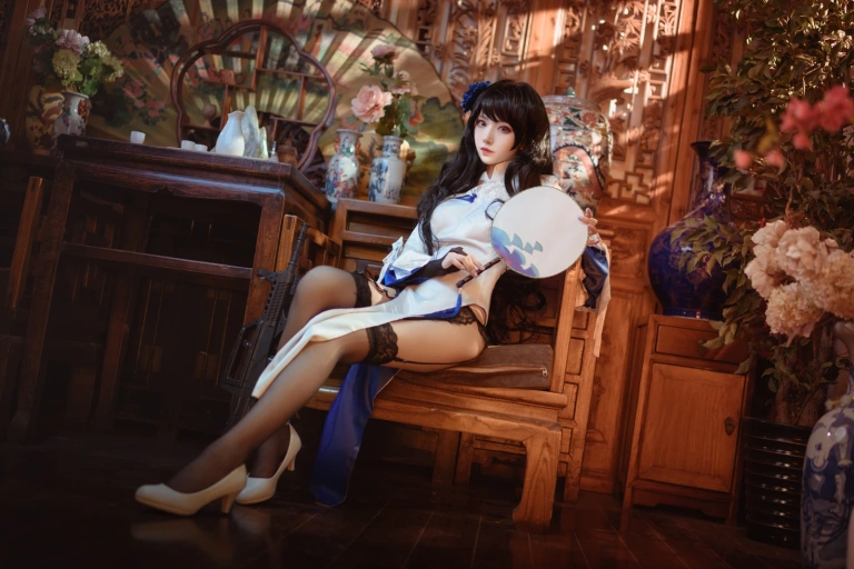 Shika小鹿鹿《95玉玲珑》主题写真：9张全套美图