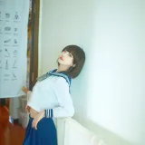 Shika小鹿鹿《短发JK》主题写真：11张全套美图