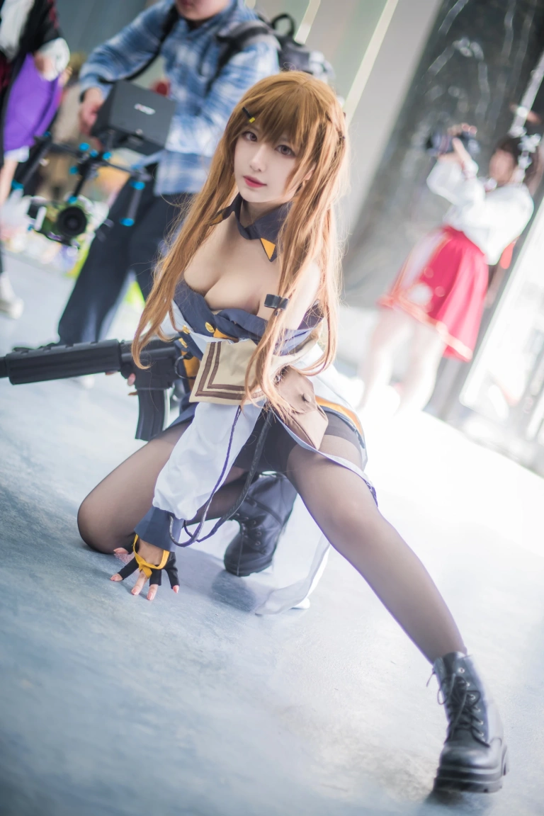 Shika小鹿鹿《少女前线 K2》主题写真：26张全套美图