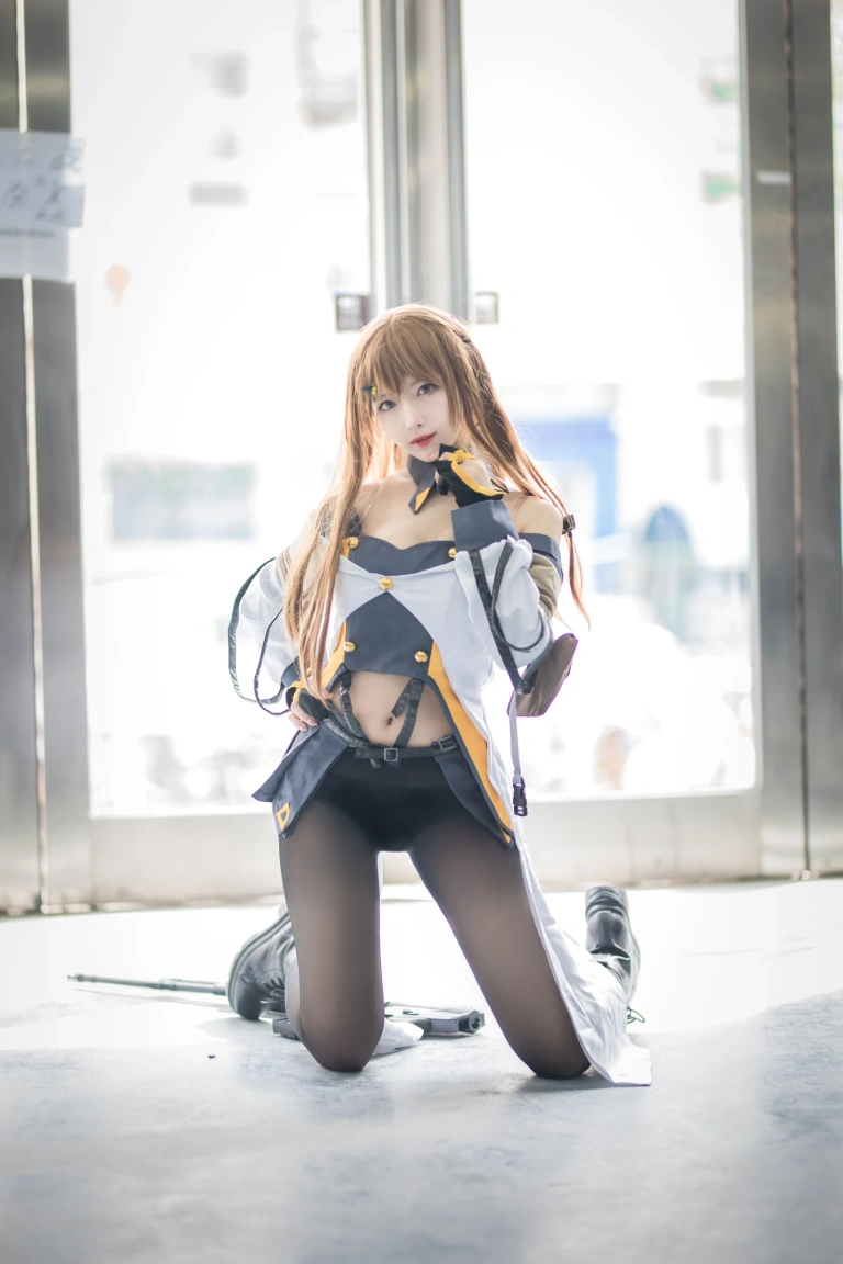 Shika小鹿鹿《少女前线 K2》主题写真：26张全套美图