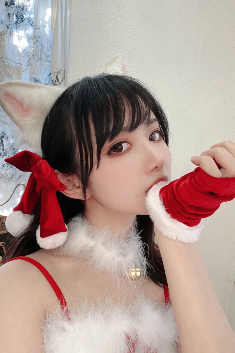 Shika小鹿鹿《圣诞四套合集》主题写真：42张全套美图