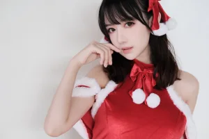 Shika小鹿鹿《圣诞四套合集》主题写真：42张全套美图