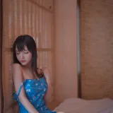 Shika小鹿鹿《蓝裙子》主题写真：16张全套美图