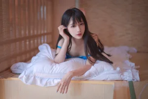 Shika小鹿鹿《蓝裙子》主题写真：16张全套美图