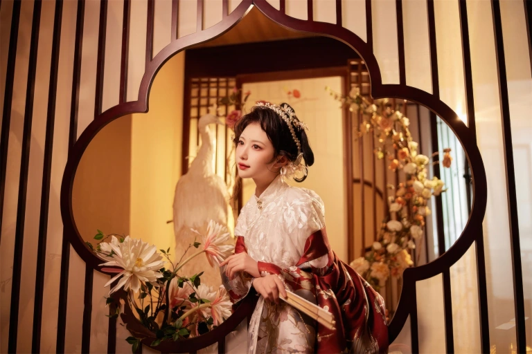 Shika小鹿鹿《大明富贵花》主题写真：11张全套美图