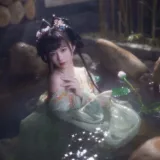 Shika小鹿鹿《不早朝》主题写真：28张全套美图，含1个视频