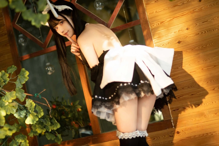 Shika小鹿鹿《能代女仆》主题写真：44张全套美图