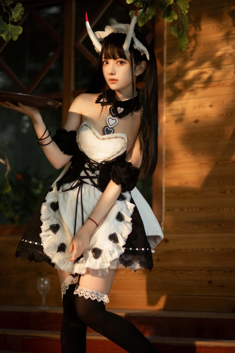 Shika小鹿鹿《能代女仆》主题写真：44张全套美图
