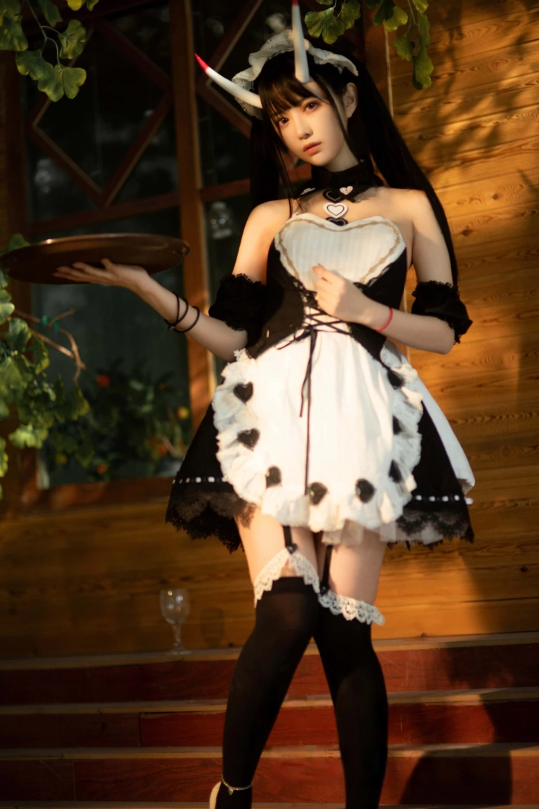 Shika小鹿鹿《能代女仆》主题写真：44张全套美图