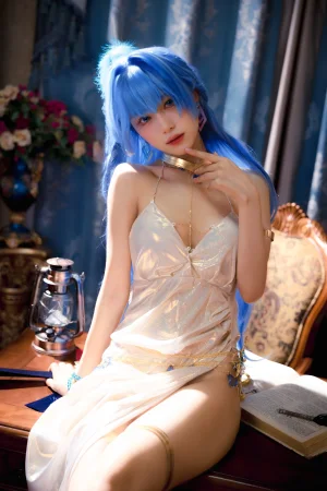 Shika小鹿鹿《胜利女神海伦》主题写真：37张全套美图
